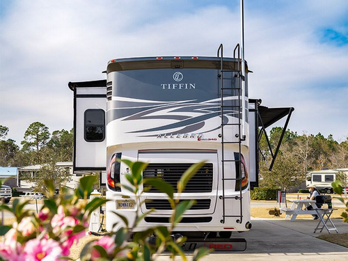 Front of a big rig at Sun Outdoors Orange Beach
