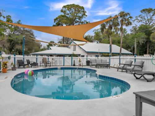 Eleanor Oaks RV Park