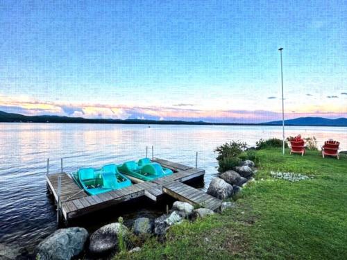 Sun Retreats Westward Shores photo 3