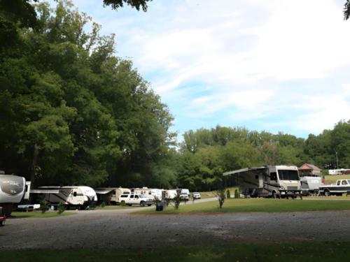 RV's parked at 	Byrd's Branch Campground & Country Store