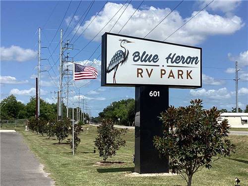 The front entrance sign at BLUE HERON RV PARK