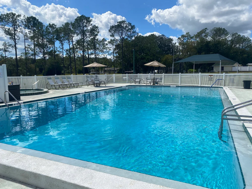 The enclosed pool at Ridgecrest RV Resort