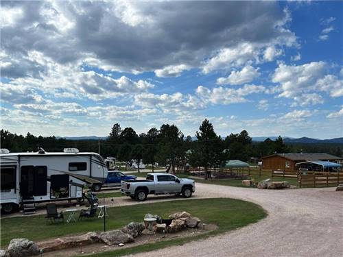 Large pull thru RV sites