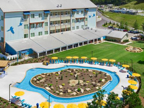 Pool at site Camp Margaritaville RV Resort & Lodge Pigeon Forge