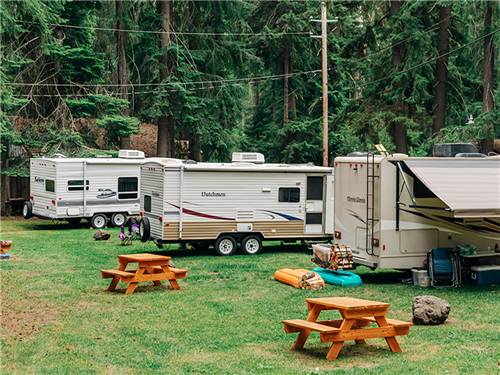 RV sites with tables