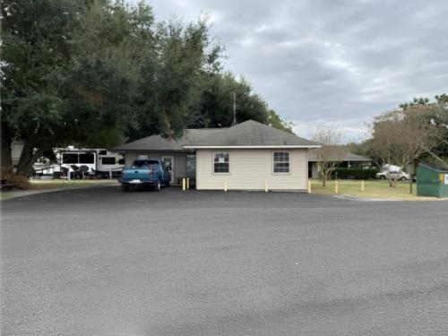 Clubhouse at site Central Texas RV Park