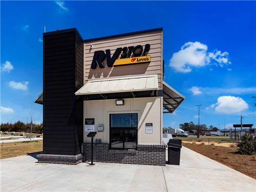 The front of the office building at LOVE'S RV STOP - 867