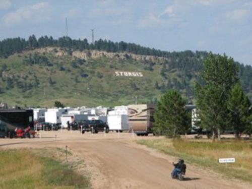 The road into the campground at BLACK HILLS VISTA RV PARK
