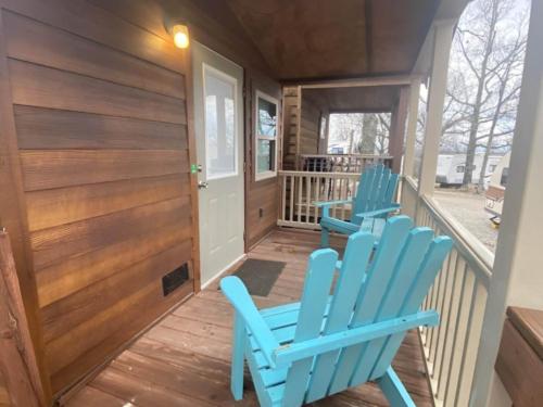 Front of cabin at site Fishing Tales Resort