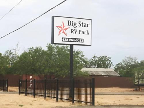 Welcome sign at Big Star RV Park