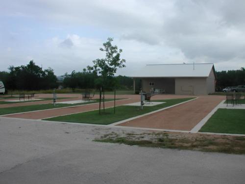 Open RV paces at Granite Rock RV Park