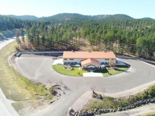 Aerial shot of office building at Can AM 85 RV Park
