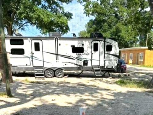 Plantation RV Trailer Park