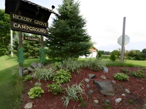 Welcome sign at Hickory Grove Campground & RV Park