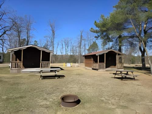 Cabin's at site High Pines RV Park