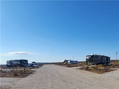 Gravel road leading to RV sites at Mountain View RV Park