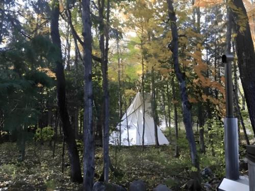 Tent at site New Earth Estate