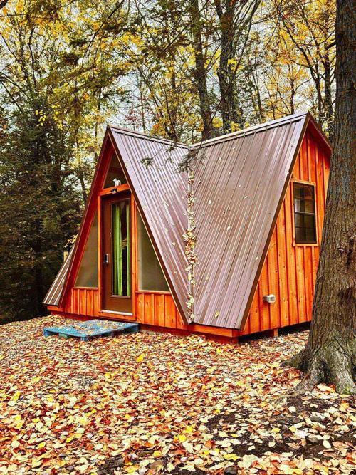 Cabin at site Sleepy Hollow Campground