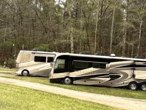 Parked RV's at Skull Shoals Park & Campground