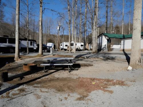 Parked RV's at Arrow Creek Campground