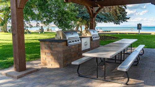 Panic area with Bbq at site Sun Outdoors Garden City Utah