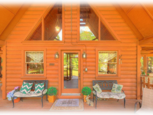 Front of the rental Cabin on the Lake
