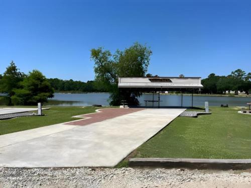 Lake view at site Lakeview Park & Beach