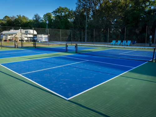 Tennis courts at Wekiva Falls RV Resort