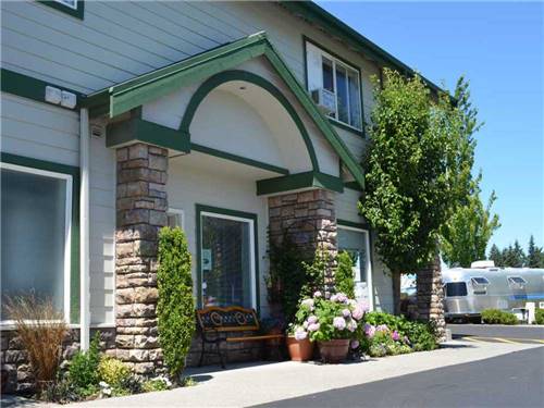 Lodge office at MAPLE GROVE RV RESORT