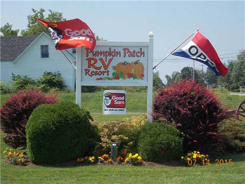 Sign at entrance of RV park at PUMPKIN PATCH RV RESORT