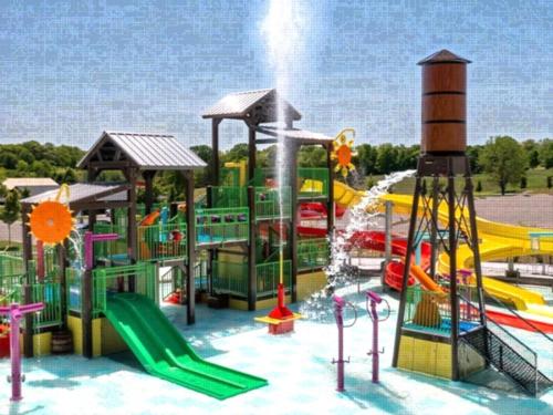 Water play area at Yogi Bear's Jellystone Park Clay's Resort