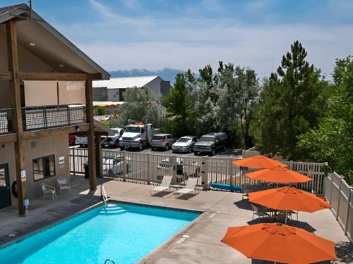 Pool at site Sun Outdoors Salt Lake City