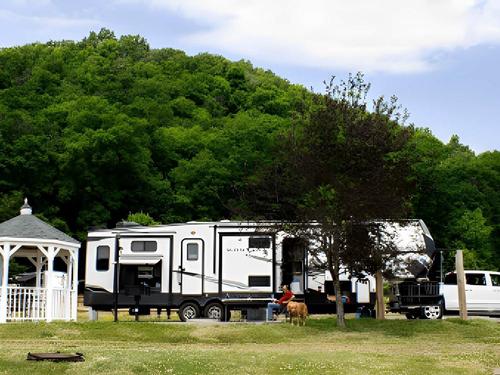 RV site at Hickory Hill Camping Resort