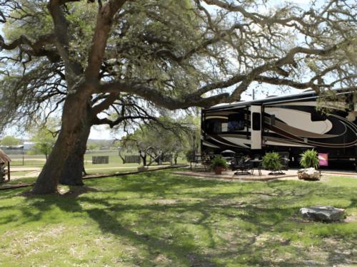 Bending Oaks Ranch RV Resort