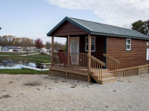 Cabin at site Timberline Campground
