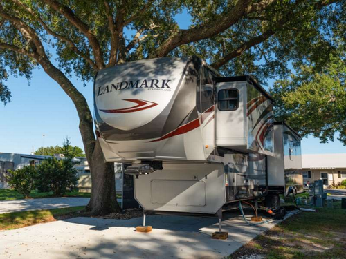 Shady site at Central Park Sun RV Communities