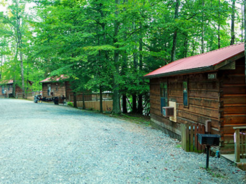 Cabin rental at Mountain Lake Campground