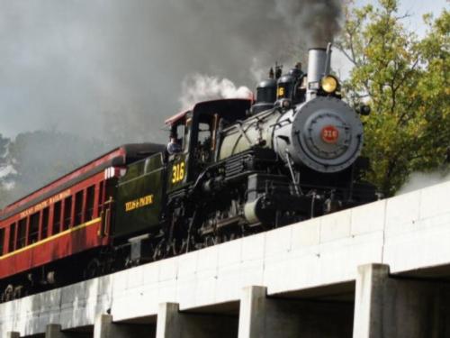 Vintage train at Texas State Railroad RV Park & Campground