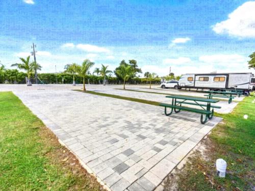 Endless Summer RV Park Good Sam Verified Campground photo 3