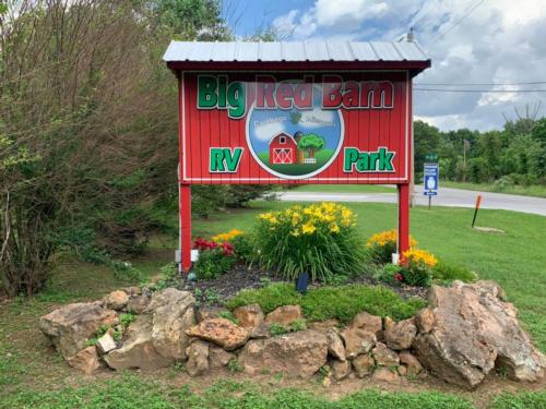 Sign at entrance at Big Red Barn RV Park