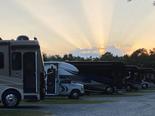 Gravel site at Twin Oaks RV Park