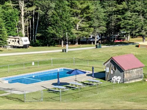 Pool at site Fogg Brook Resort